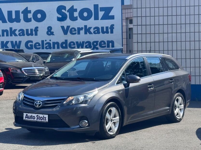 Toyota Avensis 239.014 km 6.850 € Oberhausen 46045