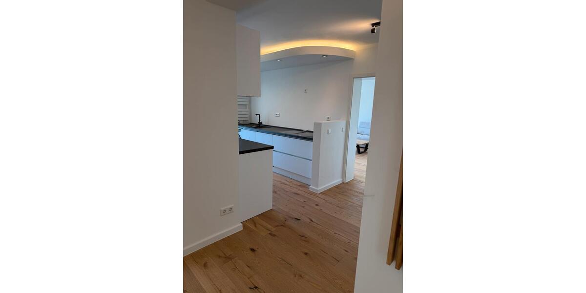 Etagenwohnung Düsseldorf Heerdt - 3 Zimmer, 83 m&sup2;, 2.100&euro; | Angebot:26393883