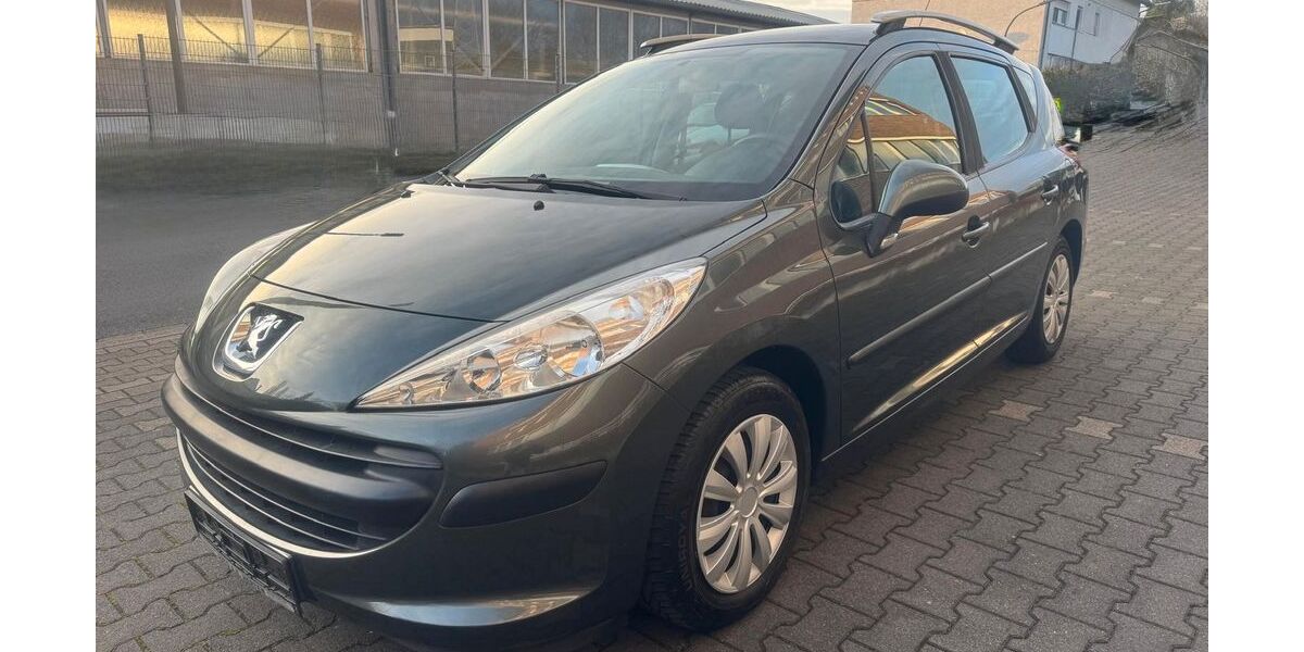 Peugeot 207 136.000 km 2.750 &euro; recklinghausen 45665