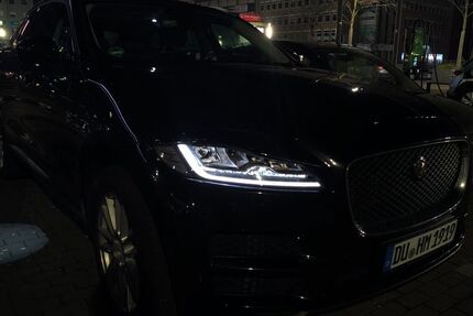 Jaguar F-Pace 88.000 km 13.499 &euro; Duisburg 47179