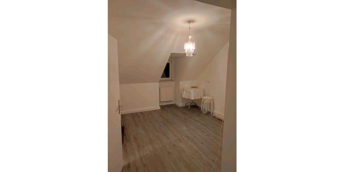 Dachgeschoßwohnung Herne Altenhöfen - 2 Zimmer, 34 m&sup2;, 362&euro; | Angebot:25514437