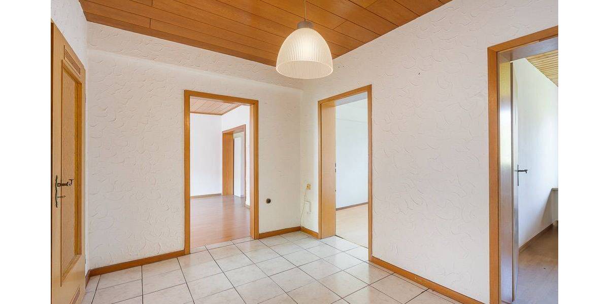 Etagenwohnung Essen Bredeney - 4 Zimmer, 81 m&sup2;, 269.000&euro; | Angebot:23958774