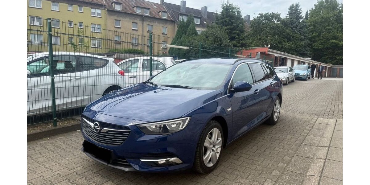 Opel Insignia 125.000 km 9.900 &euro; Essen 45143