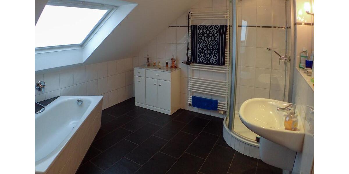 Sonnige 3,5-Zimmer-Dachgeschosswohnung mit Dachterrasse, 105 m² 3.5 zimmer