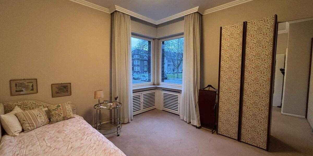 Mehrfamilienhaus, Wohnhaus Krefeld Cracau - 6 Zimmer, 223 m&sup2;, 590.000&euro; | Angebot:25390314