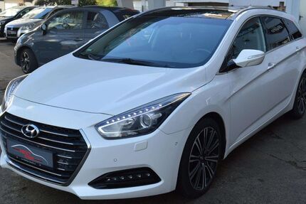 Hyundai i40 133.000 km 7.990 &euro; Mülheim an der Ruhr 45473