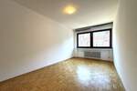 Etagenwohnung Krefeld Stadtmitte - 3 Zimmer, 75 m&sup2;, 650&euro; | Angebot:25689242
