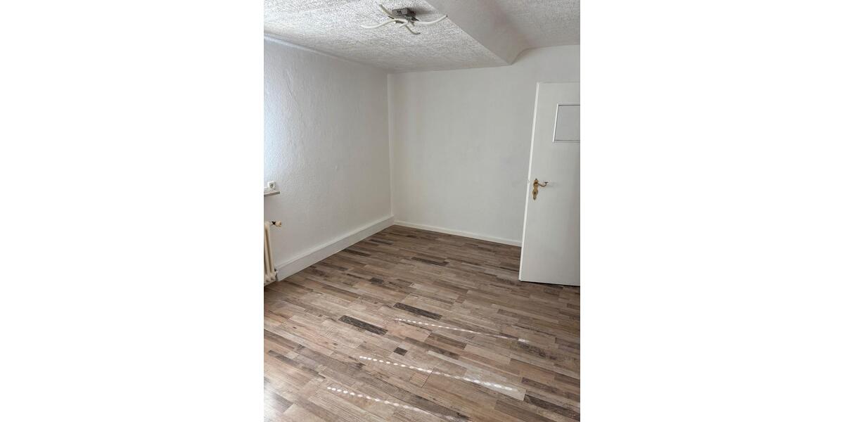 Dachgeschoßwohnung Oberhausen Biefang - 3.5 Zimmer, 72 m&sup2;, 860&euro; | Angebot:26336385