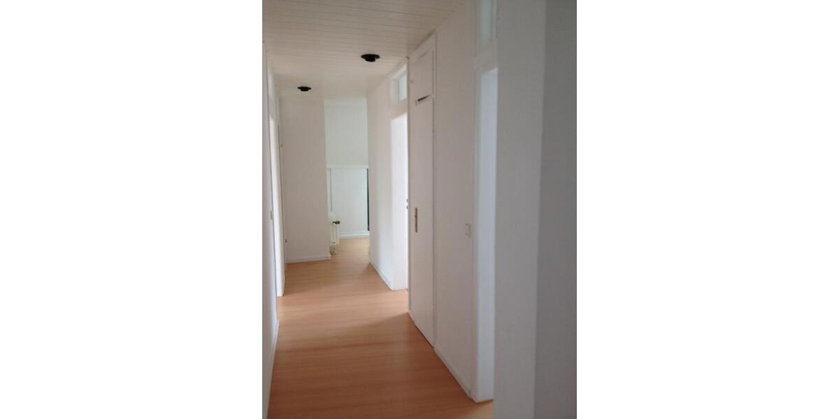 Duisburg-Hochheide: Kirchstraße 74a, 3,5 Zimmer, Wohnfläche 83 qm 3.5 zimmer