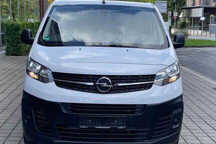 Opel Vivaro 40.000 km 24.990 € Gelsenkirchen 45899