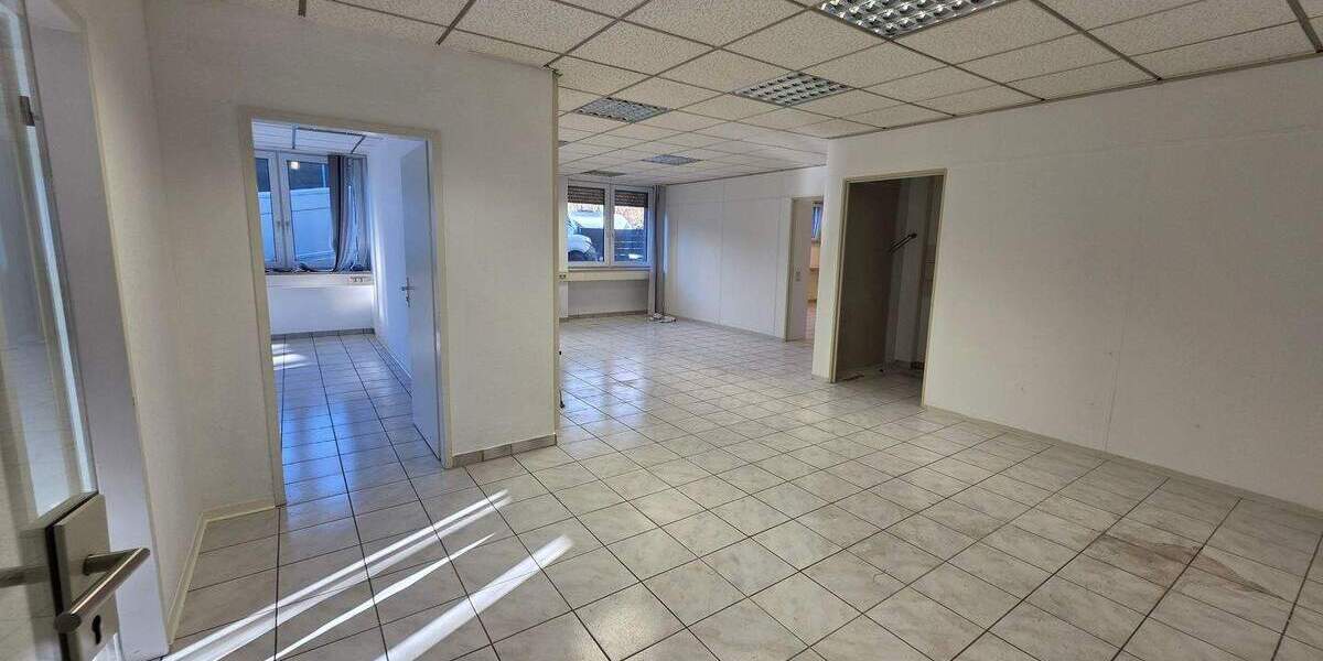 Gewerbeobjekt Velbert Mitte - 7 Zimmer, 210 m&sup2;, 1.600&euro; | Angebot:25246716