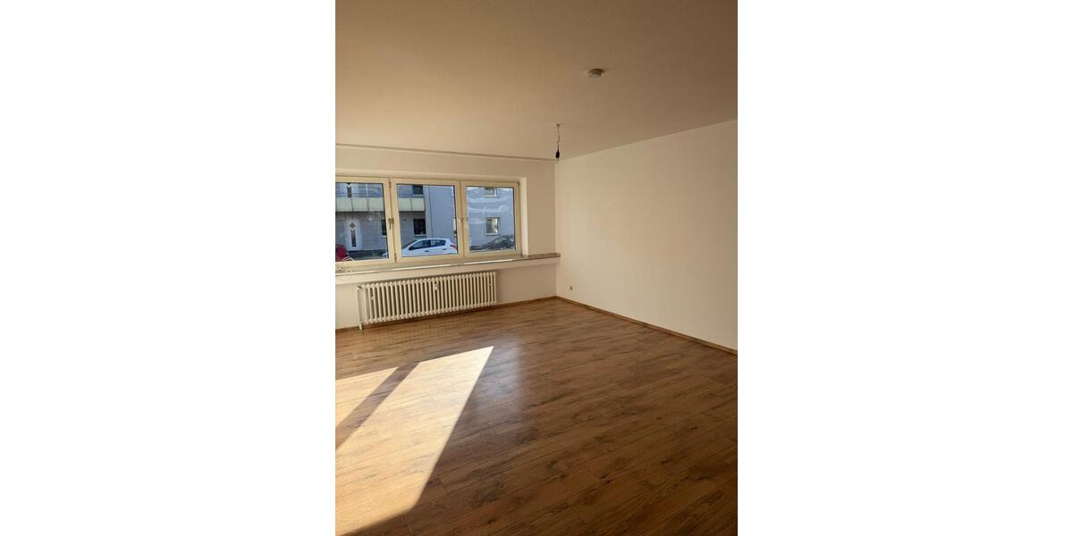 Etagenwohnung Duisburg Essenberg - 2 Zimmer, 65 m&sup2;, 380&euro; | Angebot:25646850