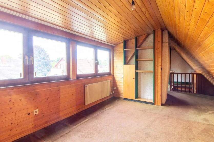 Blömker! Freistehendes Einfamilienhaus mit traumhaften Garten und zwei Garagen am Wittringer Wald! 4 zimmer