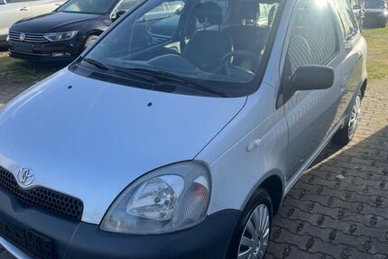 Toyota Yaris 149.526 km 2.200 &euro; Moers 47445