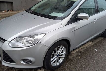 Ford Focus 66.500 km 5.350 &euro; Mülheim-Ruhr 45473