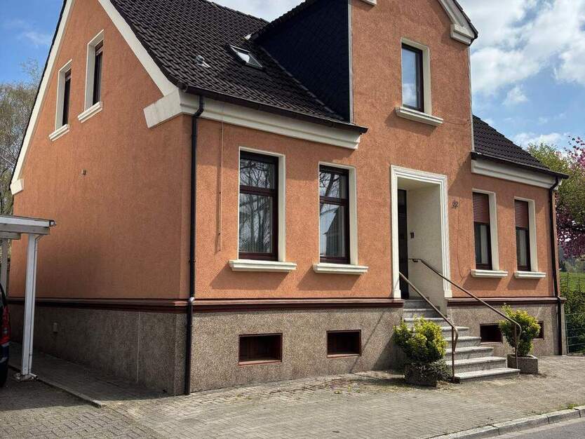 Herne, Gysenbergpark - Freistehendes solides Einfamilienhaus mit Garage 7 zimmer