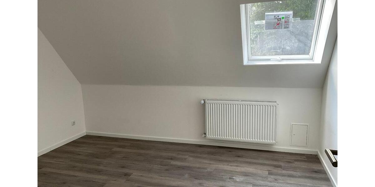 Kernsanierte Wohnung ab sofort frei,Erstbezug alles Neu! 4.5 zimmer