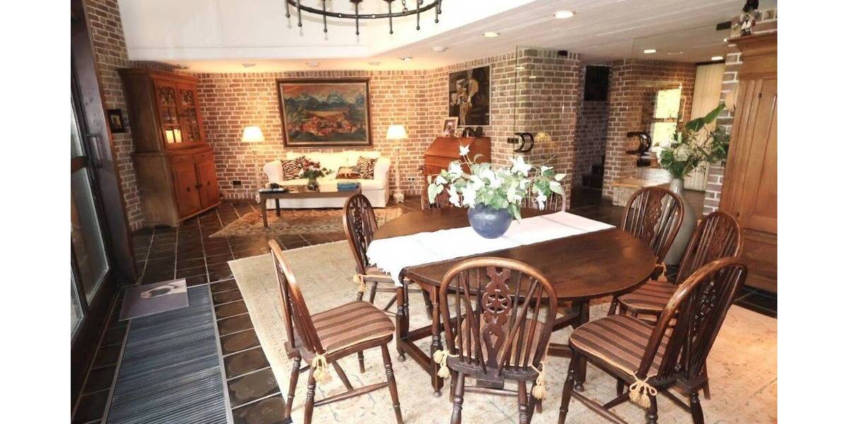 Einfamilienhaus Ratingen Hösel - 9 Zimmer, 248 m&sup2;, 1.384.000&euro; | Angebot:26893198