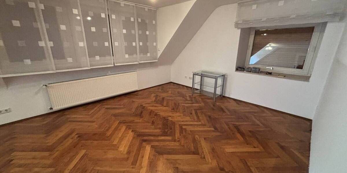 Mehrfamilienhaus, Wohnhaus Krefeld Cracau - 7 Zimmer, 199 m&sup2;, 590.000&euro; | Angebot:23964215