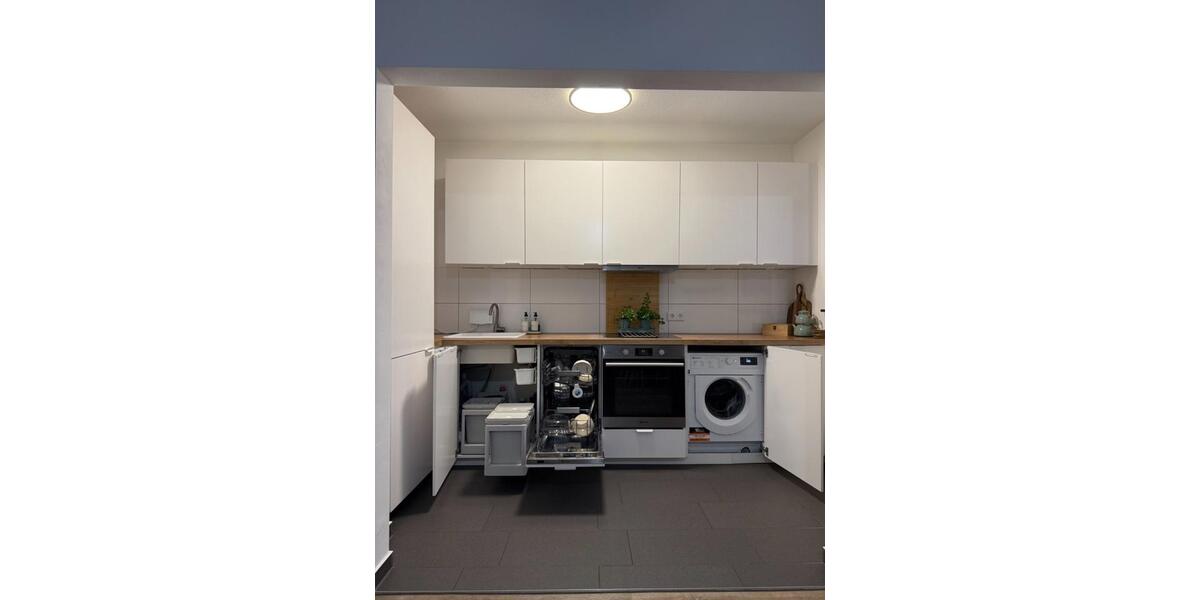 Helle 2-Zimmer-Wohnung mit Balkon in Düsseldorf | Untermiete 2 zimmer