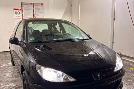 Peugeot 206 195.000 km 900 € Essen 45276