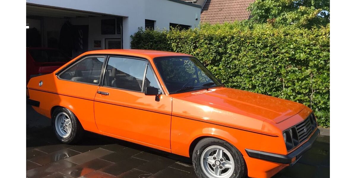 Ford Escort 25.000 km 31.990 &euro; Hünxe 46569