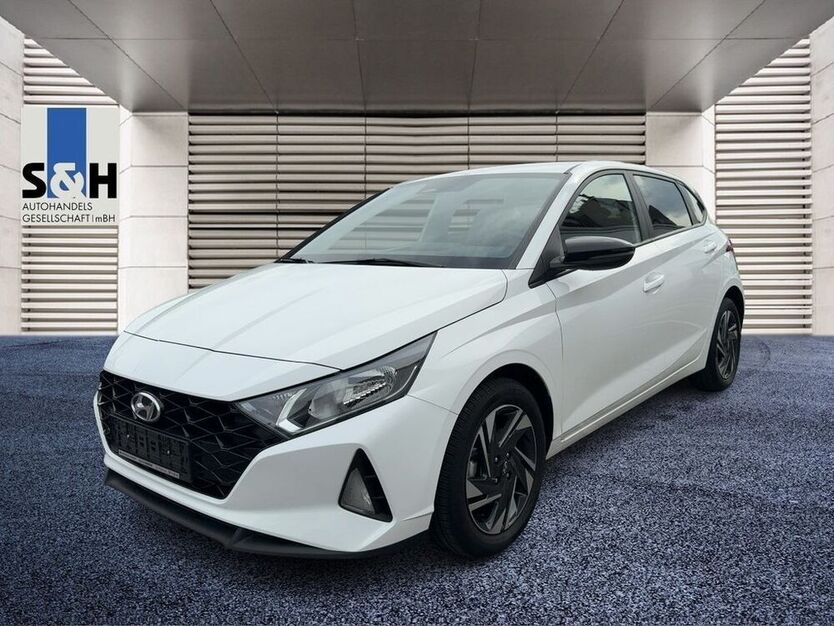 i20