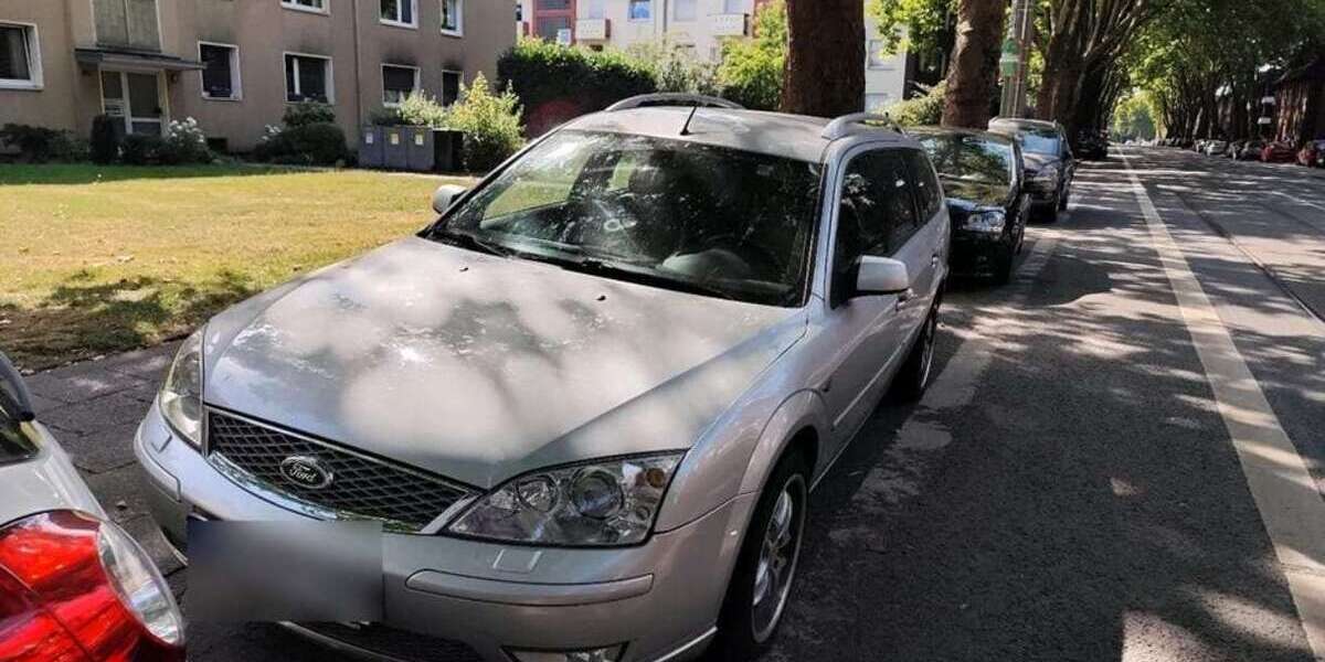 Ford Mondeo 210.000 km 3.000 &euro; Duisburg 47055
