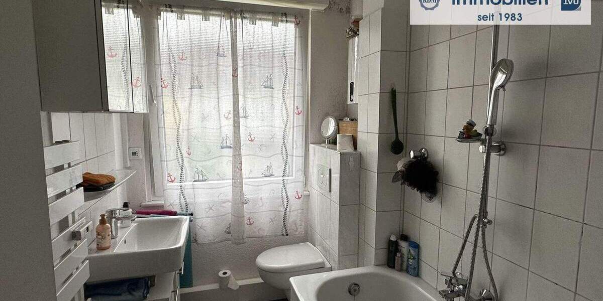 Etagenwohnung Essen Borbeck-Mitte - 3 Zimmer, 65 m&sup2;, 165.000&euro; | Angebot:25427936