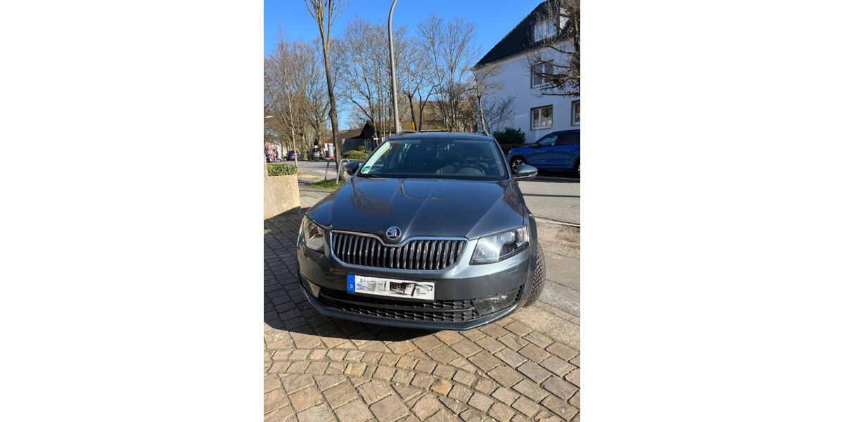 Skoda Octavia 121.000 km 11.000 &euro; Recklinghausen 45657