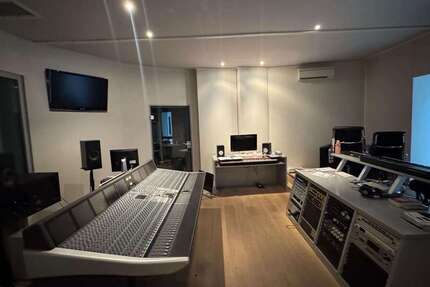 Büro in Düsseldorf 3.500 € 250 m² zimmer