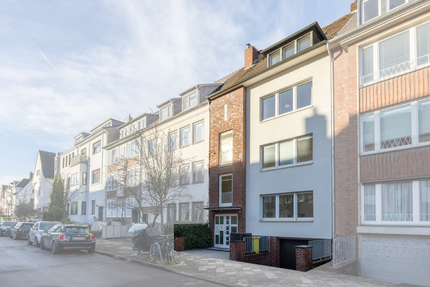 Haus Düsseldorf Heerdt - 11 Zimmer, 311 m&sup2;, 2.380.000&euro; | Angebot:25027503