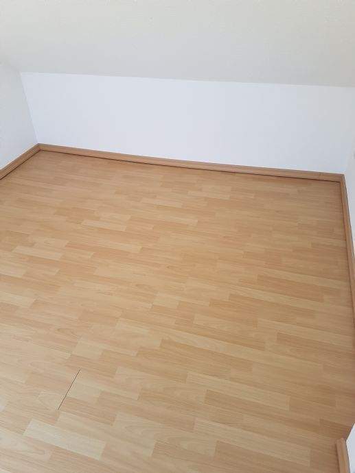 TOP!!! RENOVIERTES + TOP AUFGETEILTES + GROSSZÜGIGES DACHGESCHOSS APARTMENT in OBERHAUSEN - KLOSTERHARDT!!! 2 zimmer