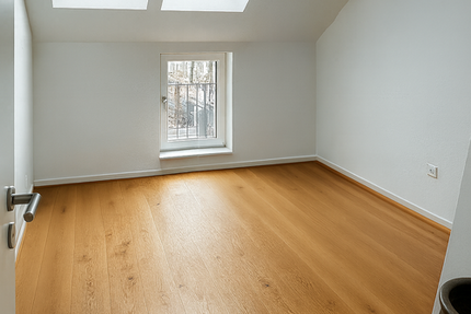 Wohnung zum Kaufen in Düsseldorf 799.000 € 143.75 m² 4 zimmer