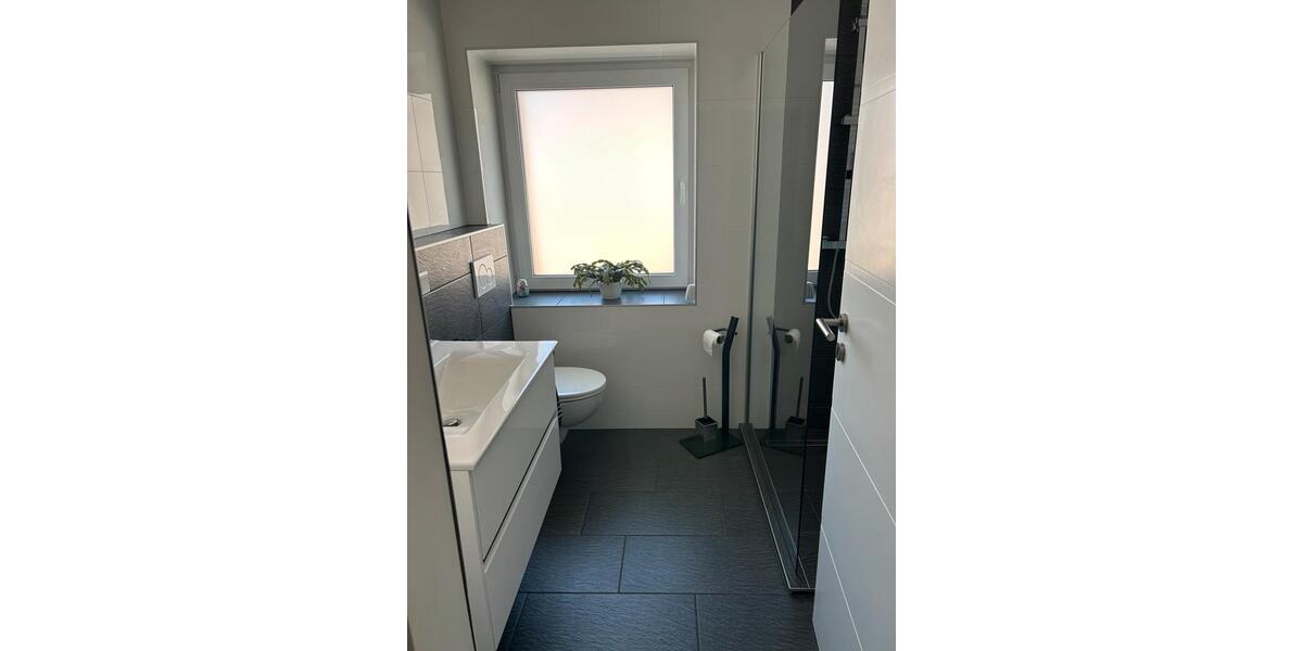 Etagenwohnung Tönisvorst - 2 Zimmer, 65 m&sup2;, 1.100&euro; | Angebot:25541321