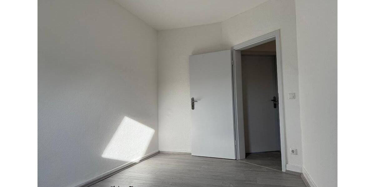 Dachgeschoßwohnung Gelsenkirchen Gelsenkirchen-Mitte - 3 Zimmer, 69 m&sup2;, 490&euro; | Angebot:25613714
