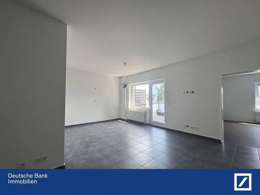 Lichtdurchflutete 3-Zimmer-Wohnung mit Loggia, TG-Stellplatz & frischer Sanierung!