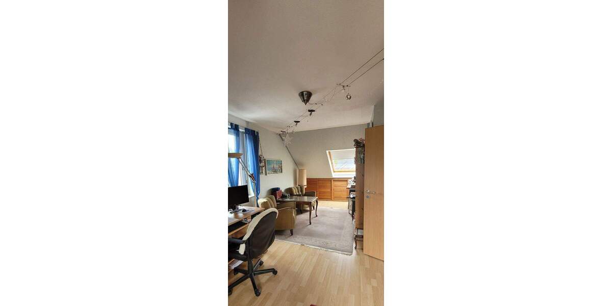 RESERVIERT! ..Alles zu Fuß zu erreichen, geräumiges Haus 4 zimmer