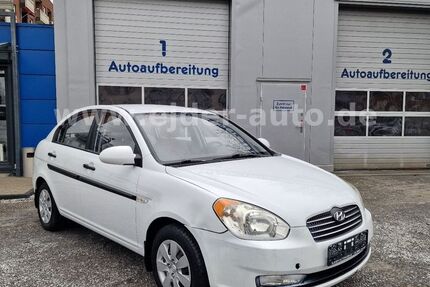 Hyundai Accent 119.641 km 2.999 &euro; Düsseldorf 40589