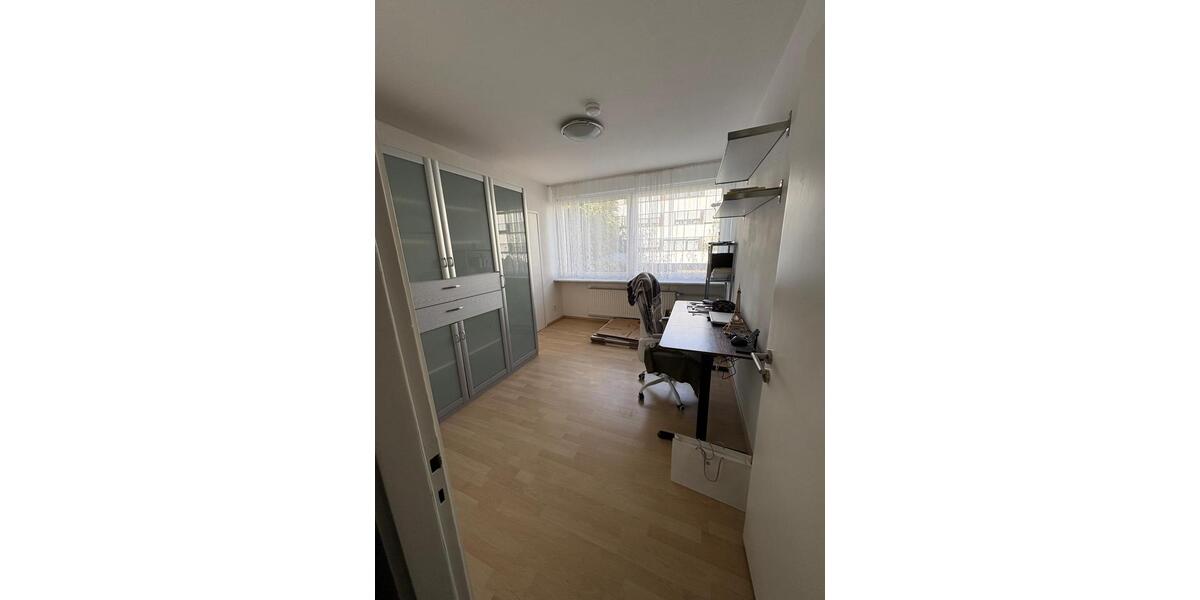 Hochparterre Krefeld Dießem - 3 Zimmer, 78 m&sup2;, 680&euro; | Angebot:26342988