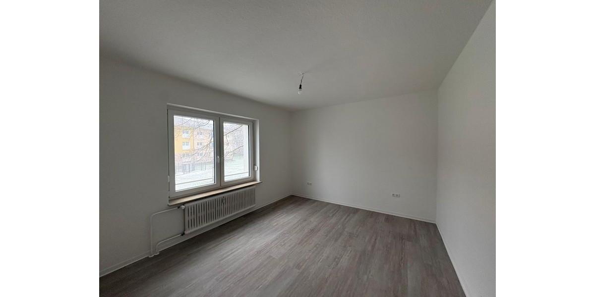 Erdgeschoßwohnung Essen Stadtbezirk V - 3.5 Zimmer, 55 m&sup2;, 642&euro; | Angebot:25315332