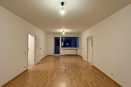 Wohnung zum Mieten in Krefeld 810 € 88 m² 3 zimmer