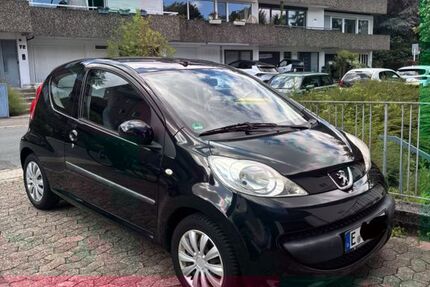 Peugeot 107 64.000 km 3.200 &euro; Essen 45133