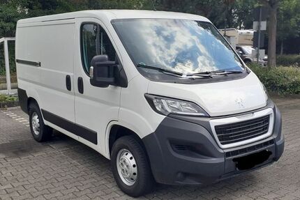 Peugeot Boxer 81.000 km 12.900 &euro; düsseldorf 40625