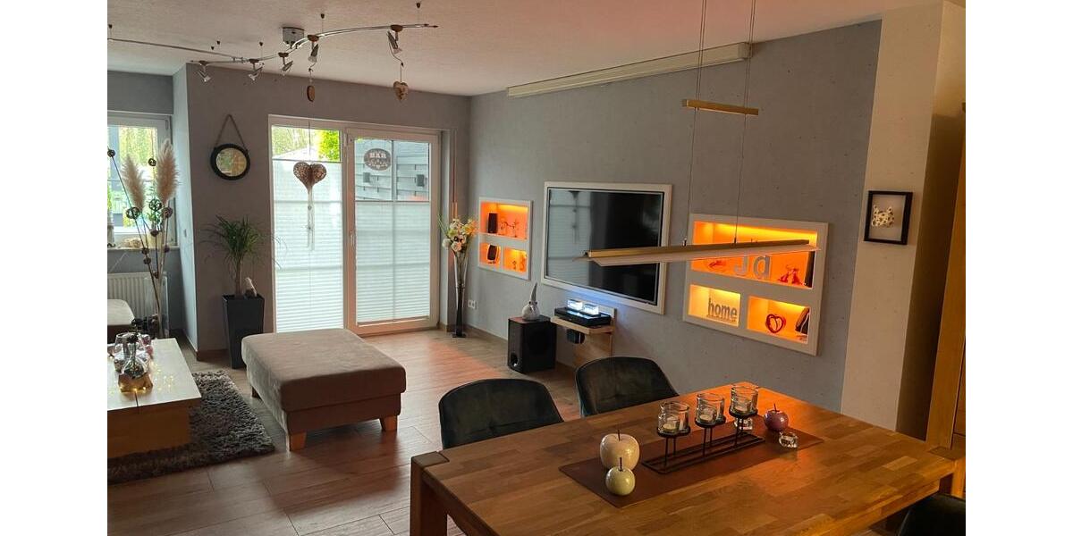 Modernes RMH mit Smart Home, hochw. Ausstattung und gepfl. Garten 5 zimmer