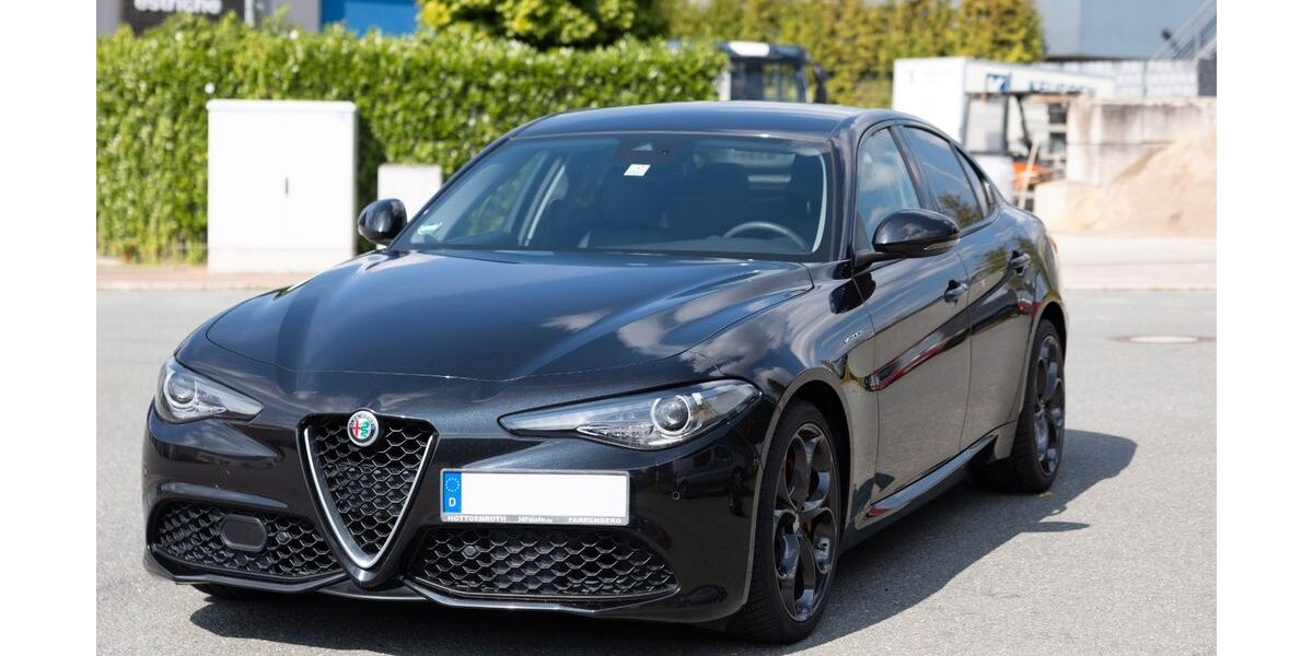 Alfa Romeo Giulia 74.000 km 21.500 € Oberhausen 46147