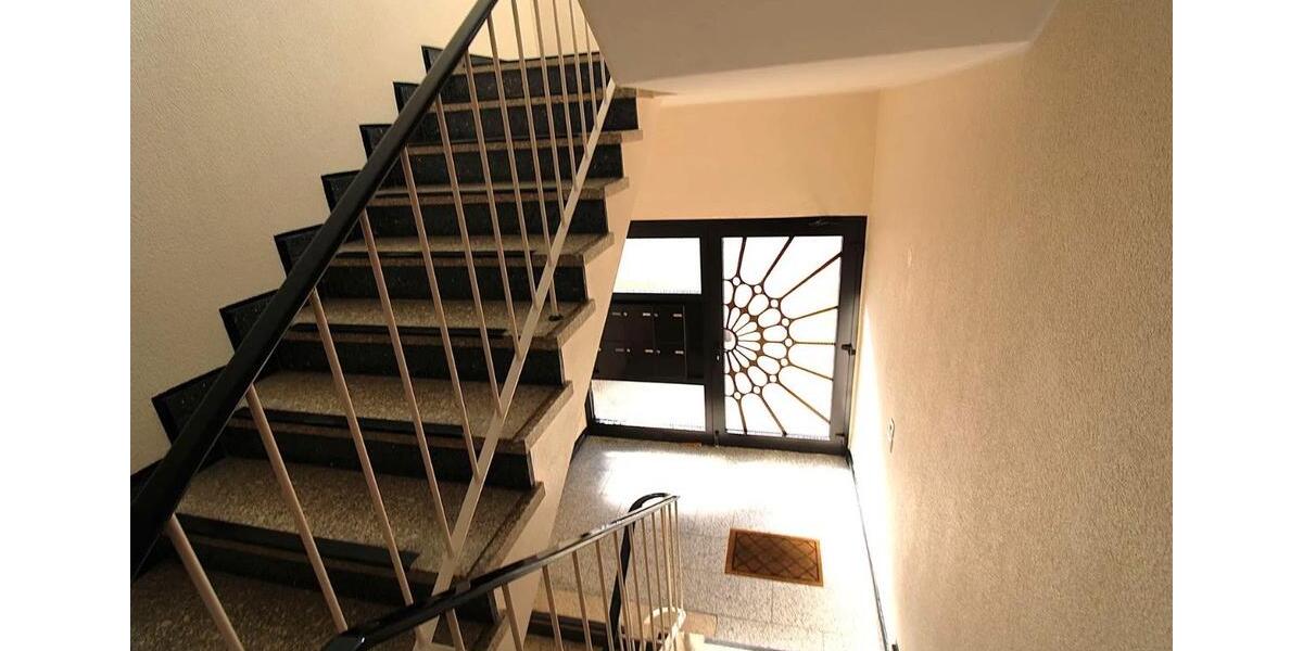 Dachgeschoßwohnung Essen Stadtbezirk IV - 2 Zimmer, 60 m&sup2;, 112.000&euro; | Angebot:25239626