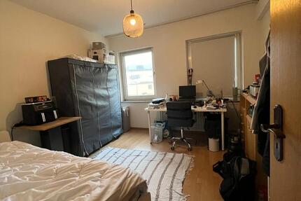 Helles WG-Zimmer in zentraler Lage 1 zimmer