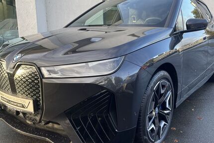 BMW iX 43.744 km 46.470 &euro; Essen 45134