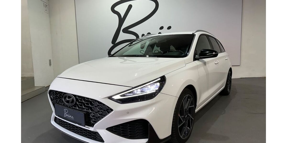 Hyundai i30 96.036 km 15.900 &euro; Duisburg 47058